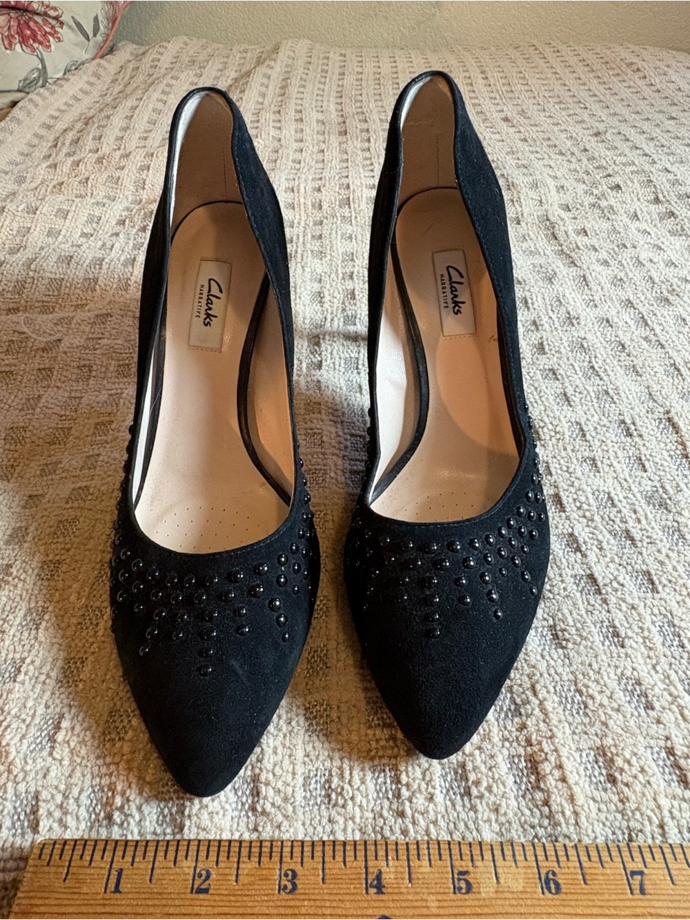 Clarks Narrative Women's Black Studded Pointed-Toe Pumps